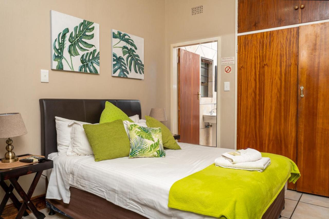 Riverbank Lodge Upington Dış mekan fotoğraf
